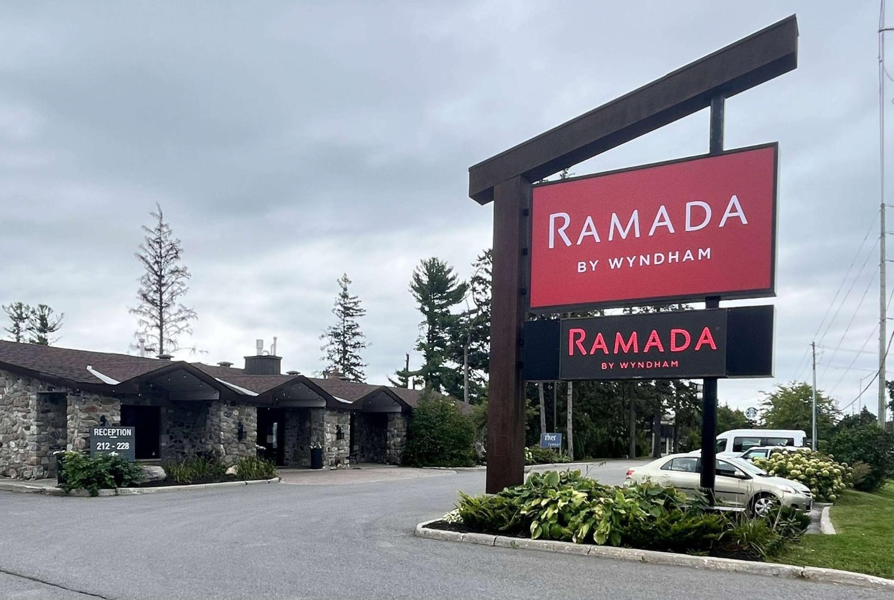 Ramada by Wyndham Ottawa On The Rideau