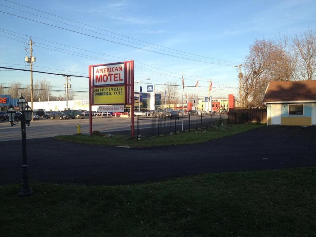 American Plaza Motel