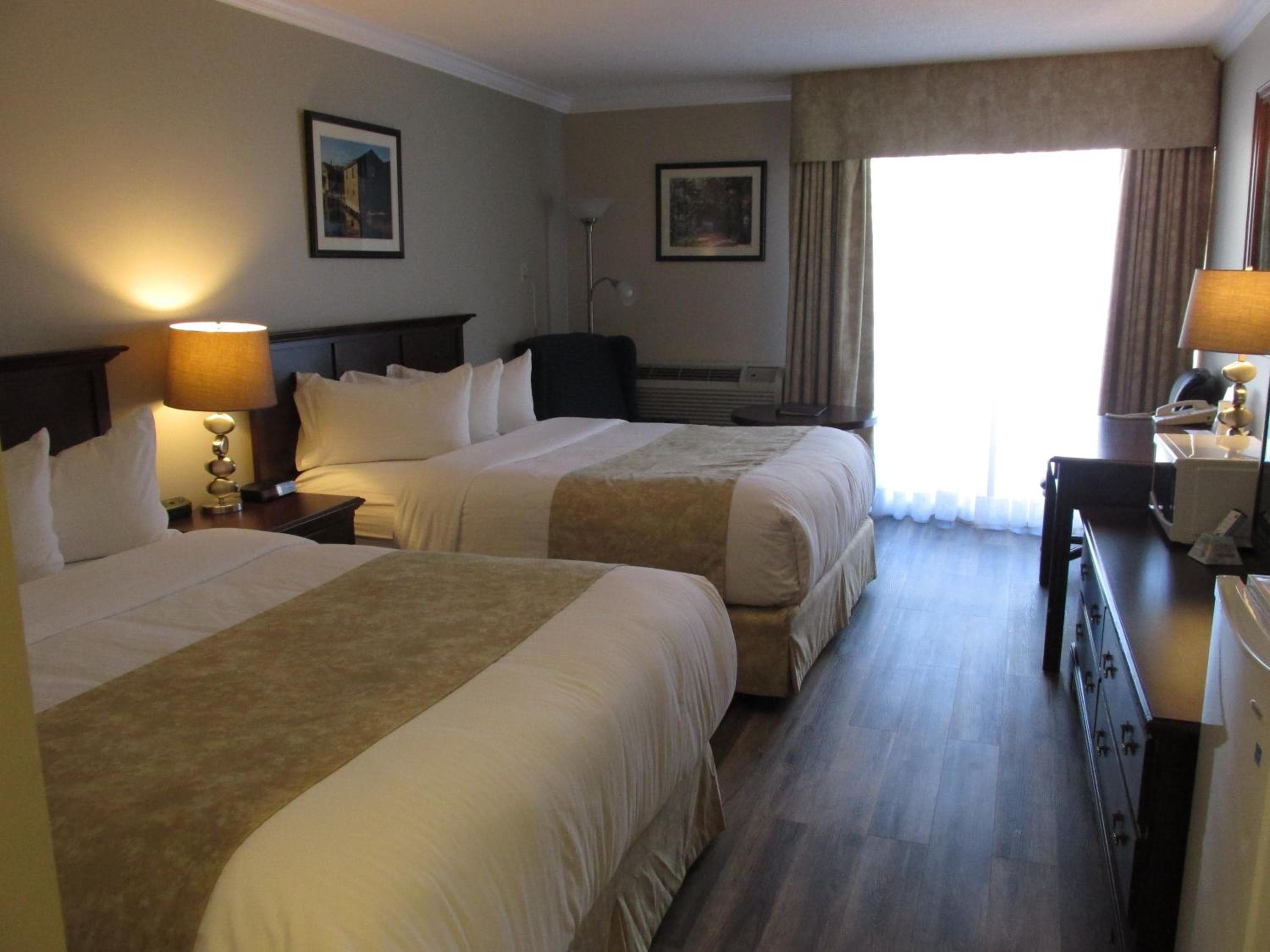 Standard Queen Room with Two Queen Beds