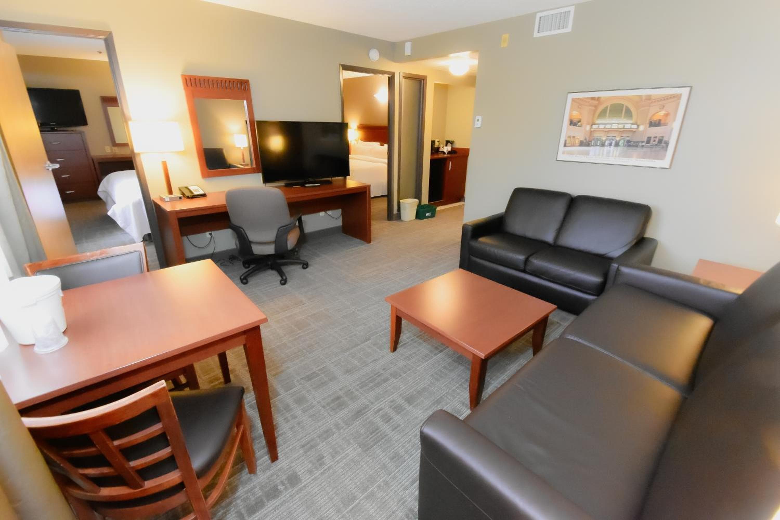 Two-Bedroom Suite