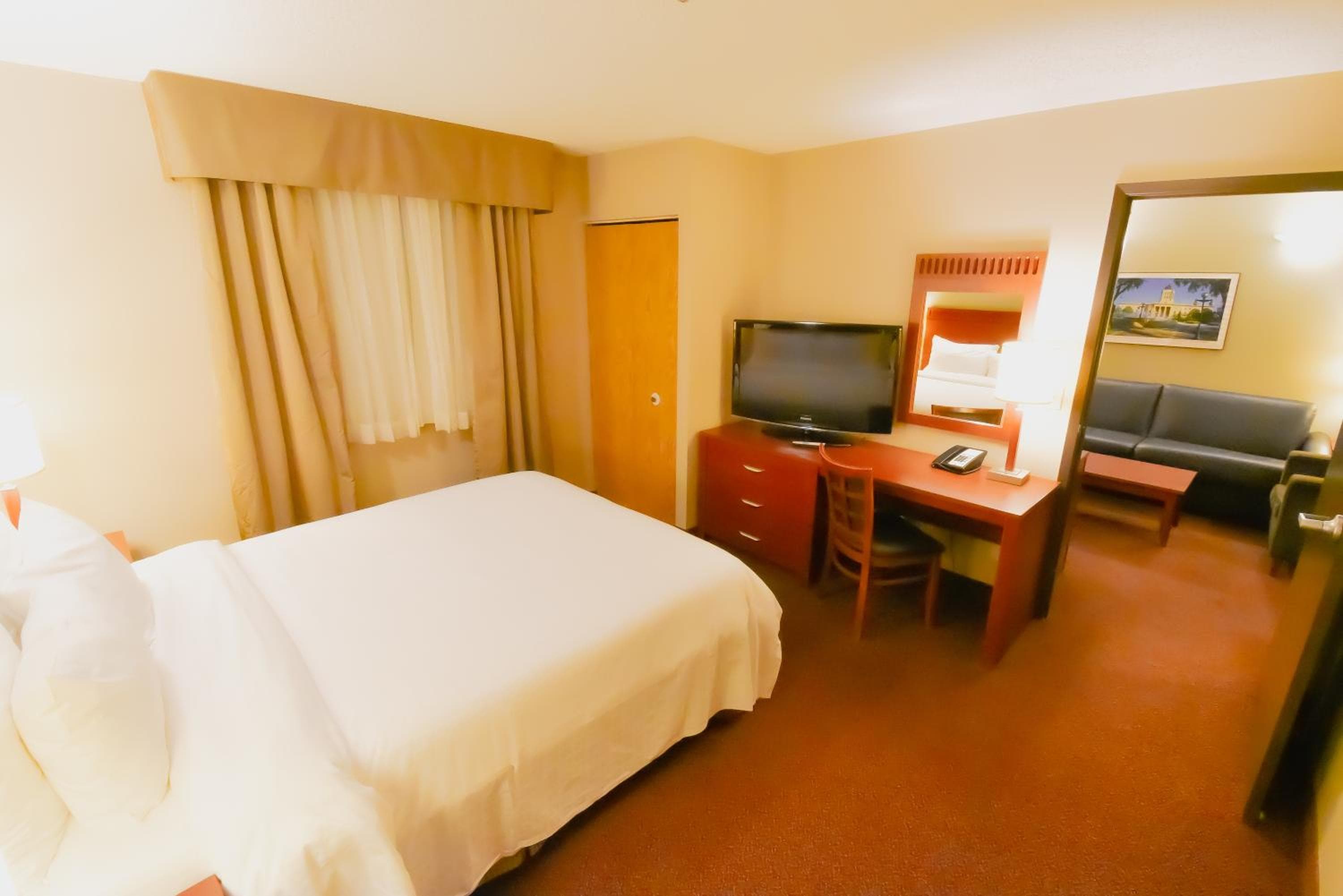 Queen Suite