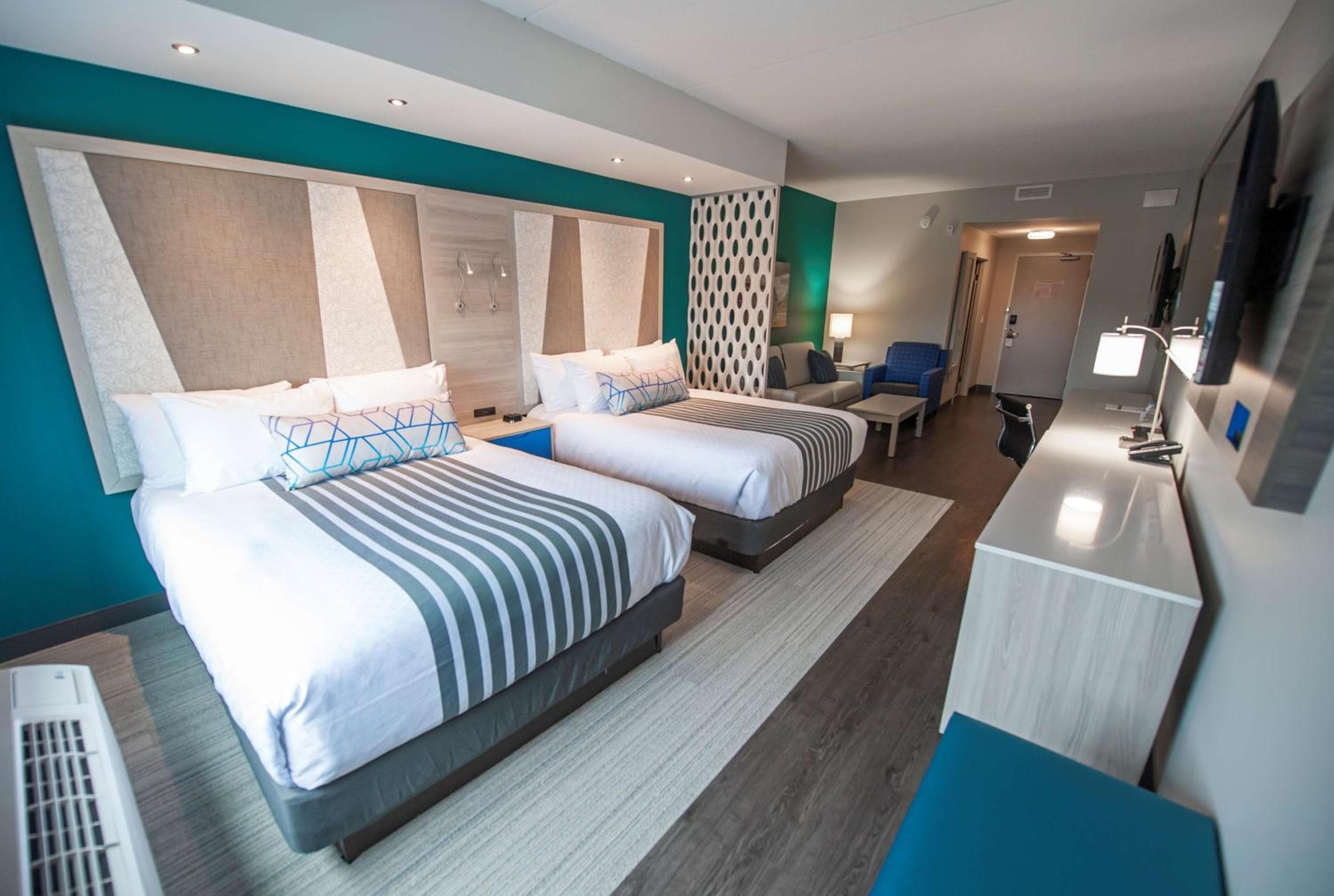 Queen Studio with Two Queen Beds - Non-Smoking/Pet Friendly