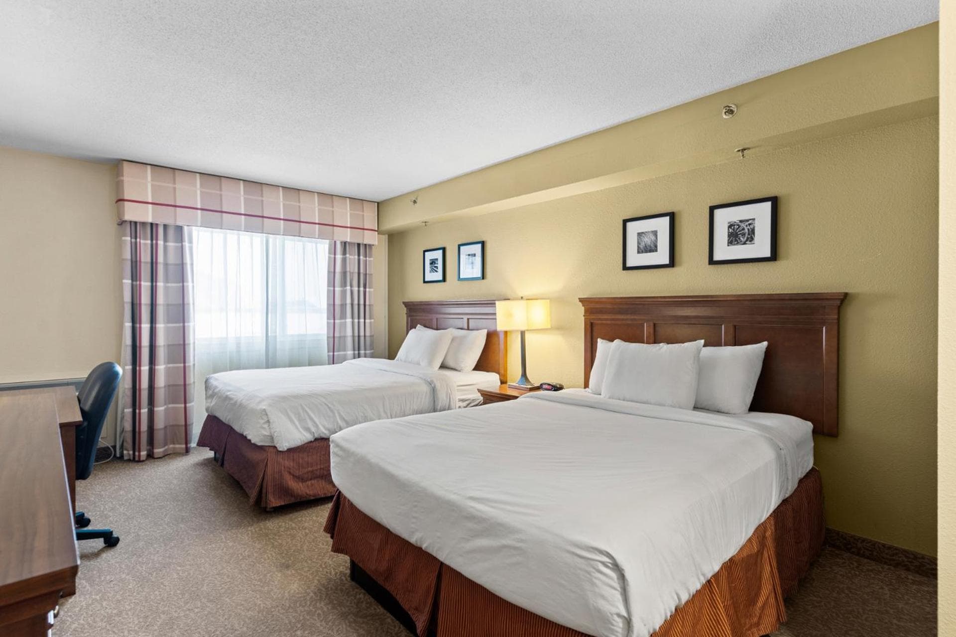 Standard Queen Room with Two Queen Beds