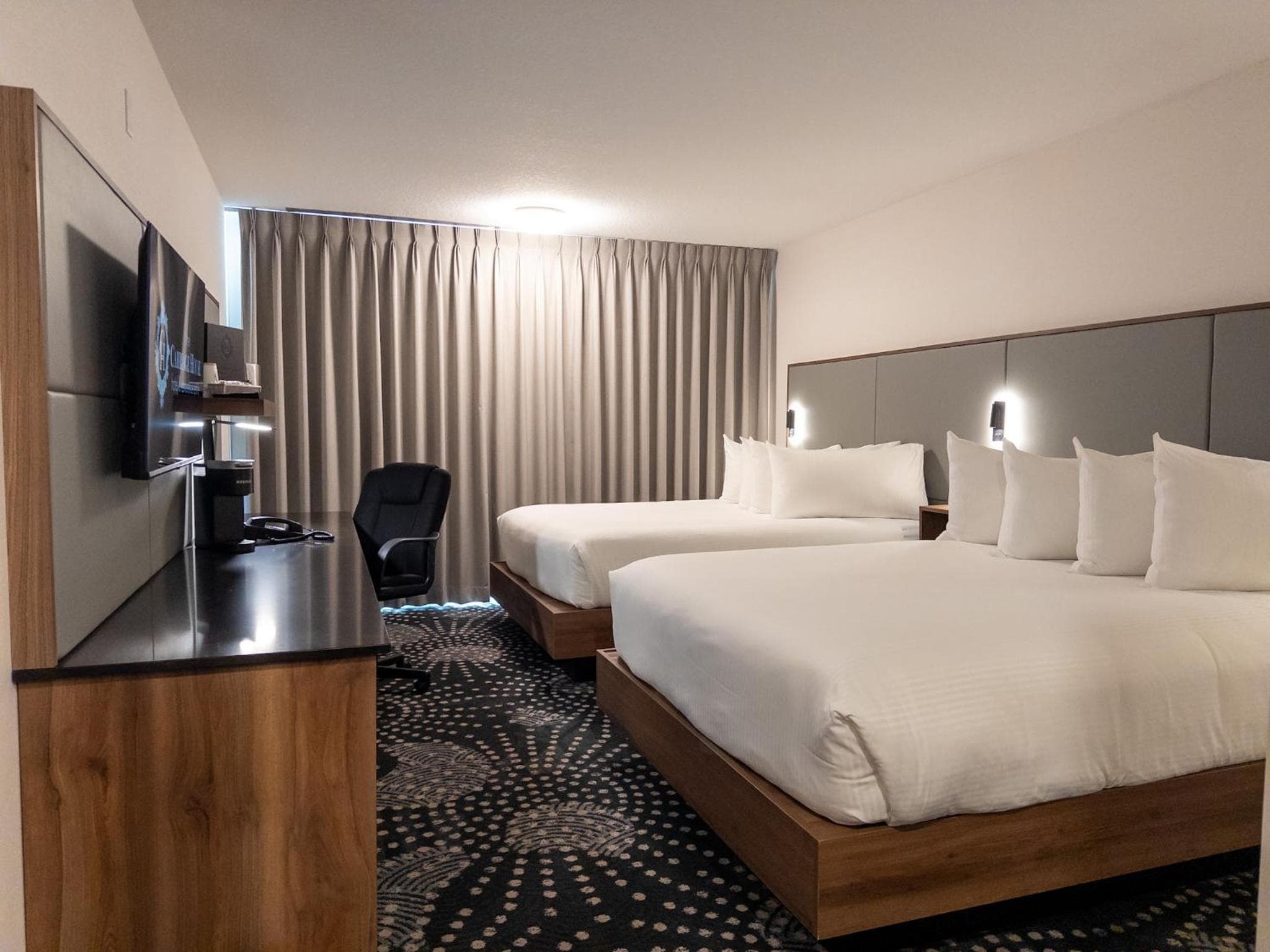 Standard Two Queen - Newly Renovated