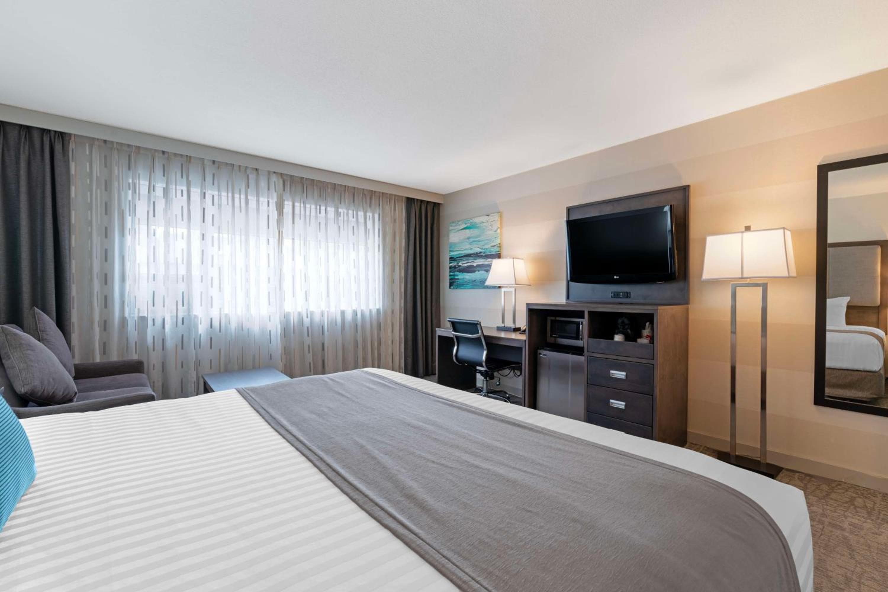 Premium King Room - Non-Smoking