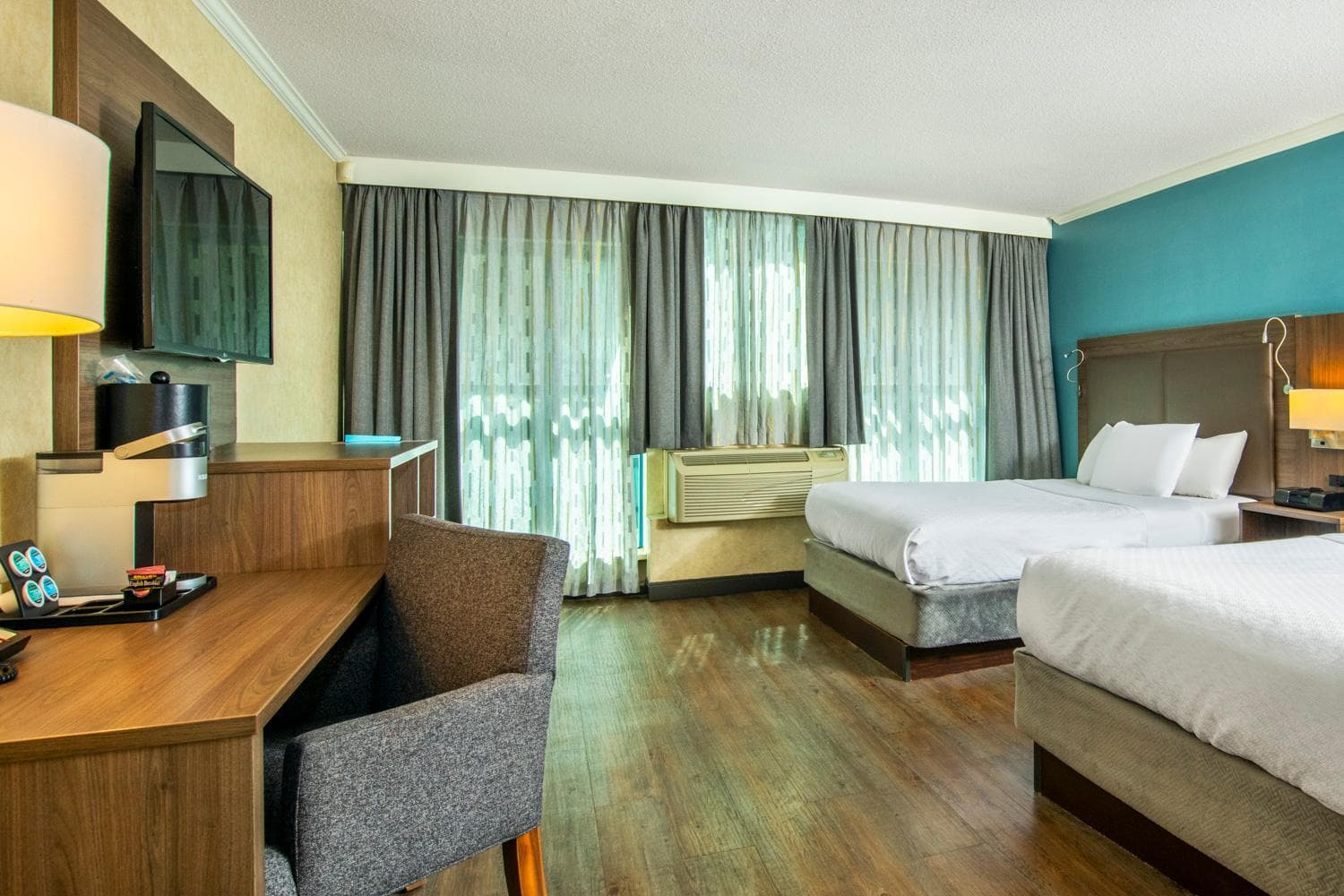 Double Room with Two Double Beds - Non-Smoking