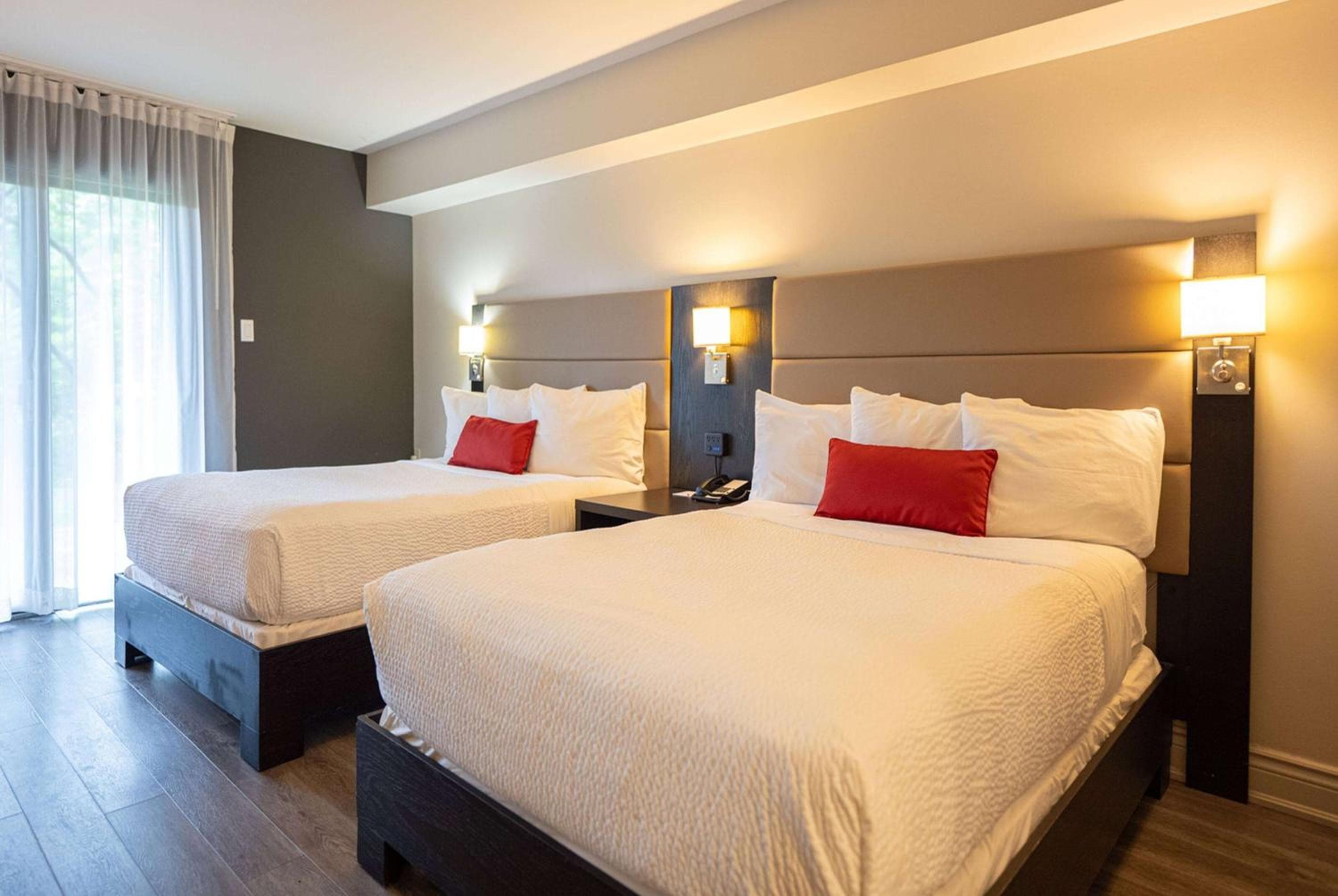 2 Double Beds, Deluxe Water Front, Non-Smoking