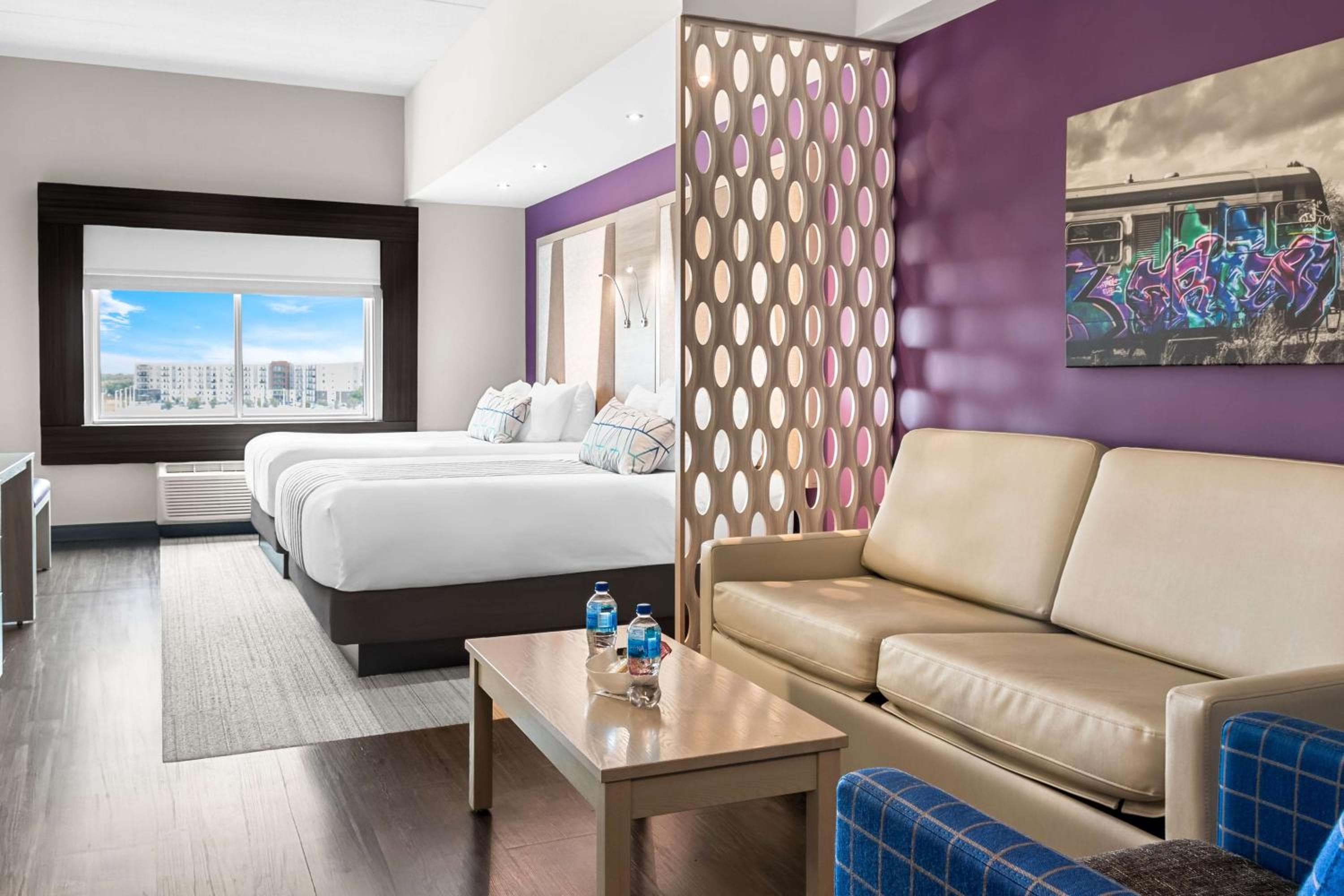 Queen Studio with Two Queen Beds and Sofa Bed - VIP Floor