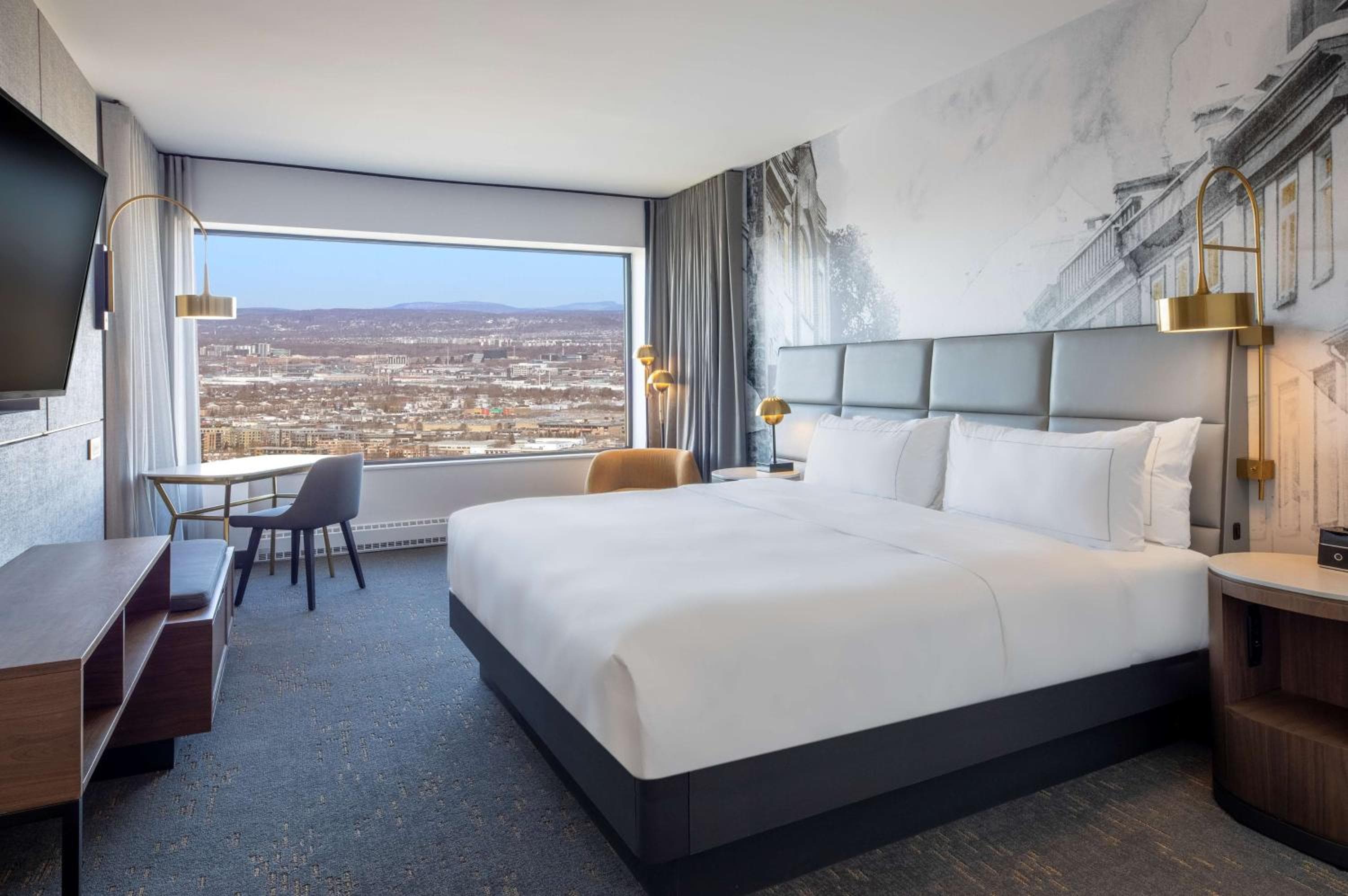 1 King Mountain View