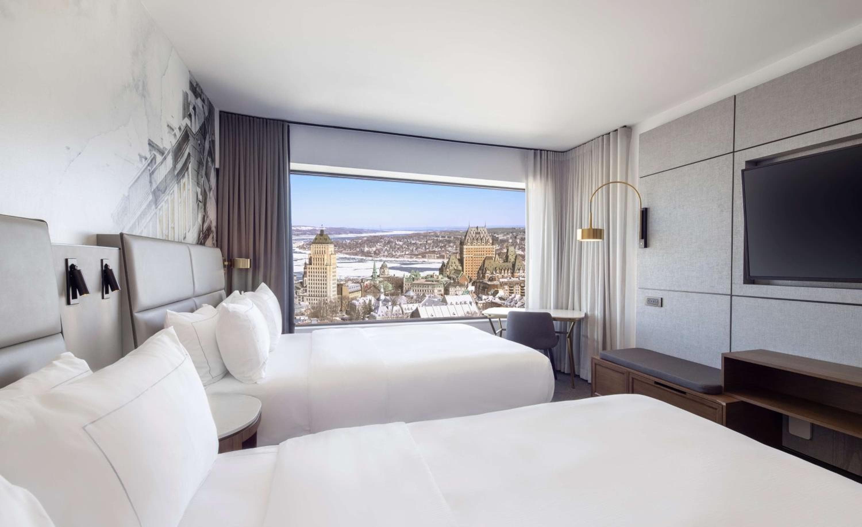 2 Queen Old Quebec & River View