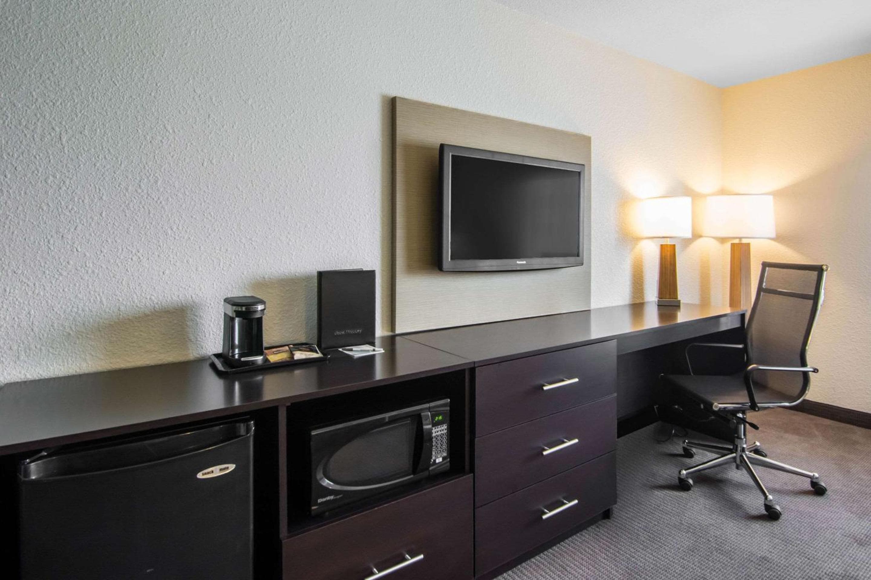 King Room - Disability Access/Non-Smoking