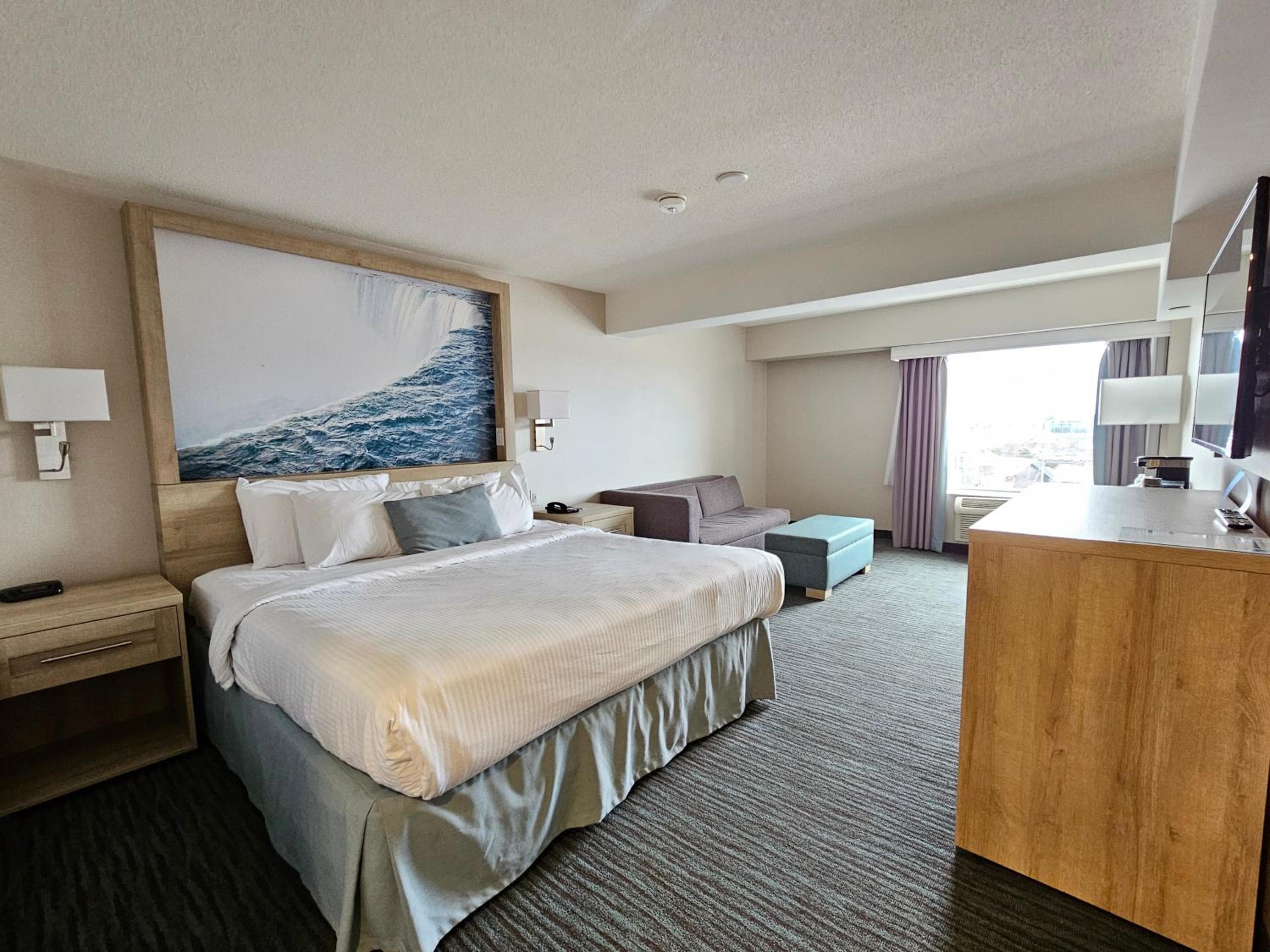 Cityview Premium Guest room, 1 King Bed & Sofa Bed