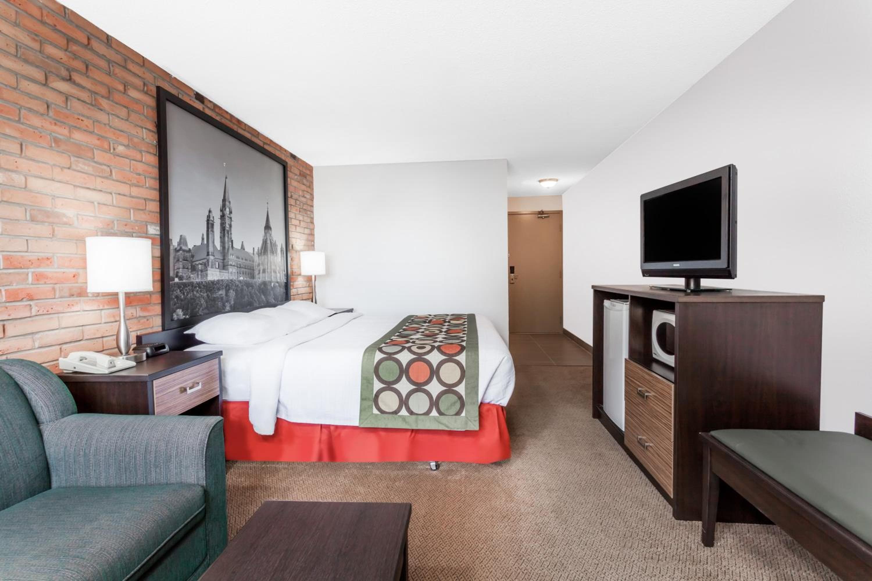 King Room - Second Floor - Non-Smoking