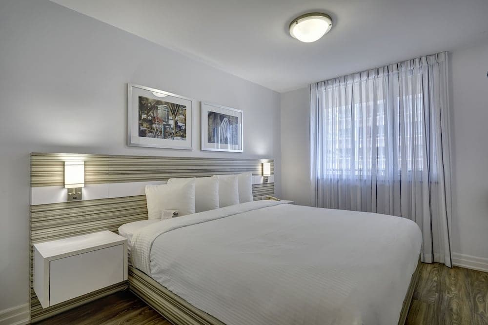 Luxury One Bedroom Suite, 1 King Bed