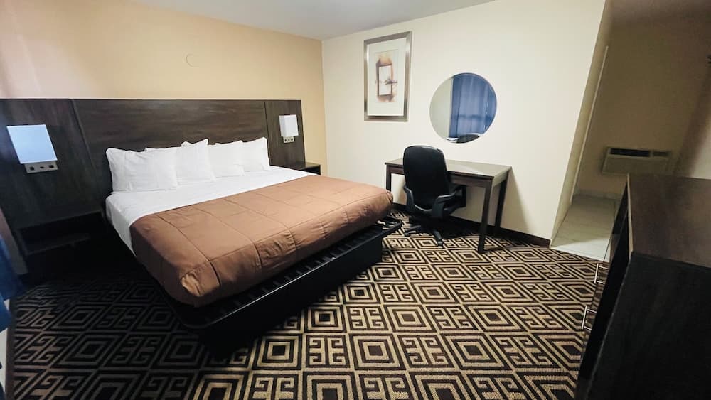 Standard Room, 1 King Bed