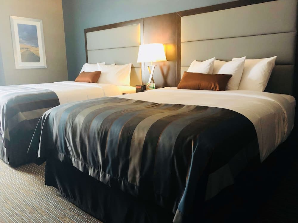 Room, 2 Queen Beds, Non Smoking (Efficiency)
