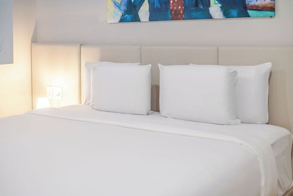 Deluxe Room, 1 King Bed