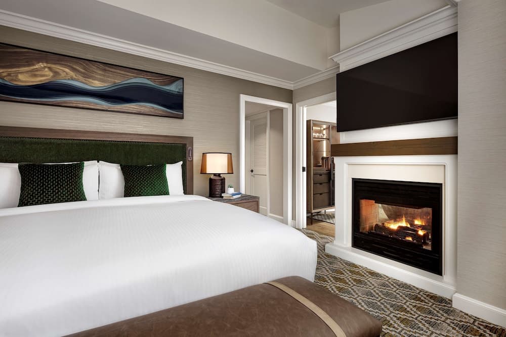 Fairmont Gold, Junior Suite, 1 King Bed
