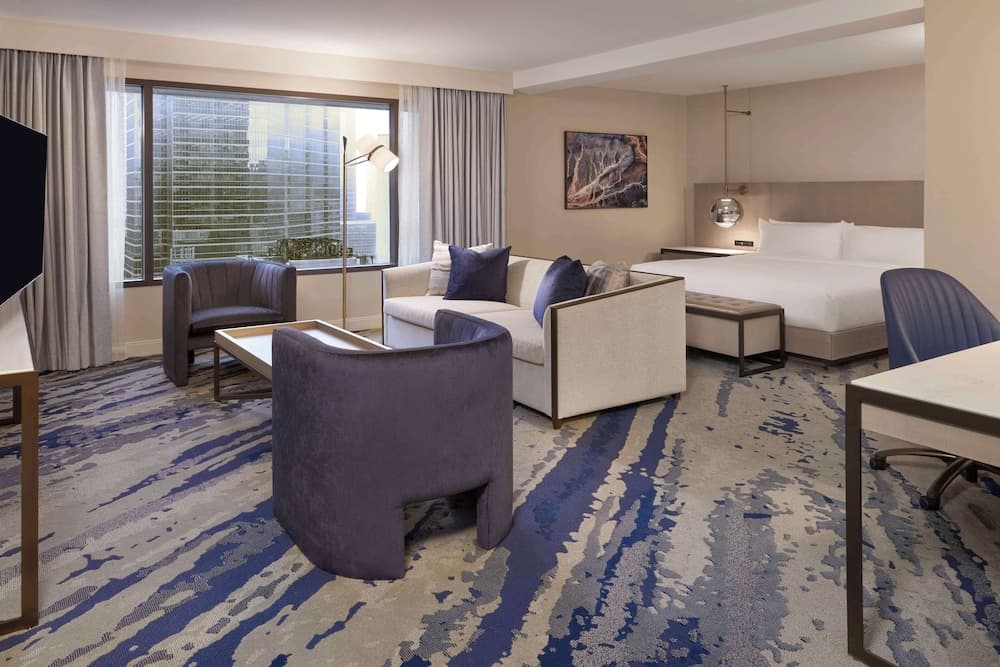 Standard Junior Suite - One King Bed