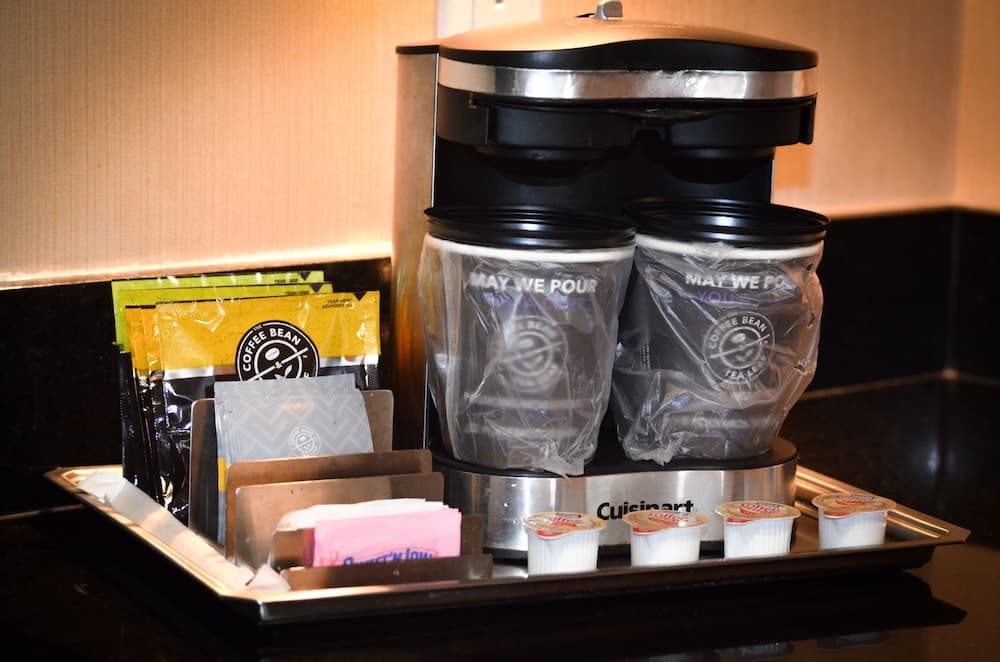 Premier Studio, 1 King Bed with Sofa bed, Accessible