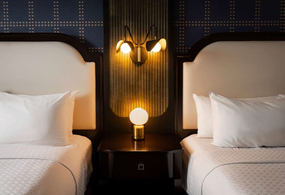 Room, 2 Queen Beds (Partial Falls View)