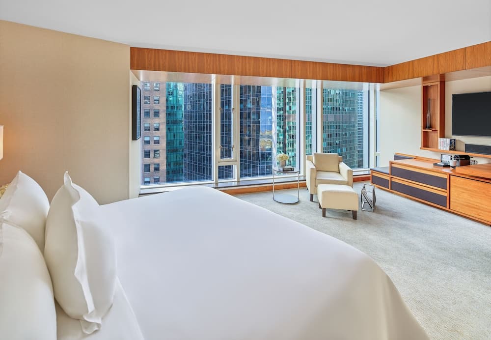 Fairmont Gold City View Room, 1 King Bed