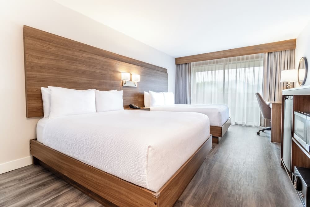 Room, 2 Queen Beds, Balcony