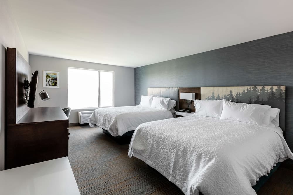 Room, 2 Queen Beds, Refrigerator